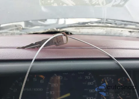 1996 Chevrolet Gmt-400 K1500 z USA, uszkodzony, nr VIN 1GCEK19RXTE153676